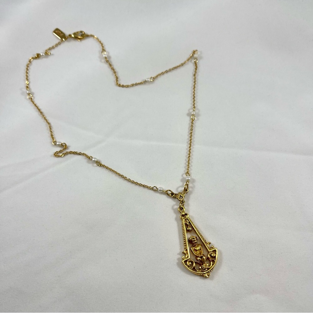 Vintage unique gold tone pendant necklace chain with faux pearls by 1928. - Picture 2 of 11